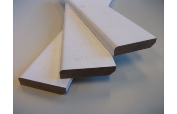 Vuren plint gegrond 9x45x4900mm