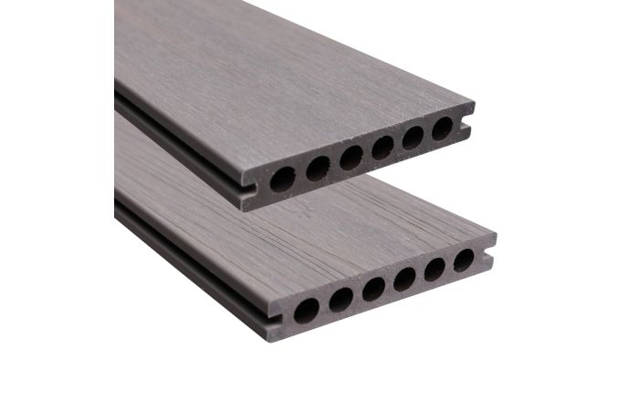 Vlonderplank composiet Vergijsd eiken 22x140x2900 mm – duurzame terrasplank met houtnerfstructuur.