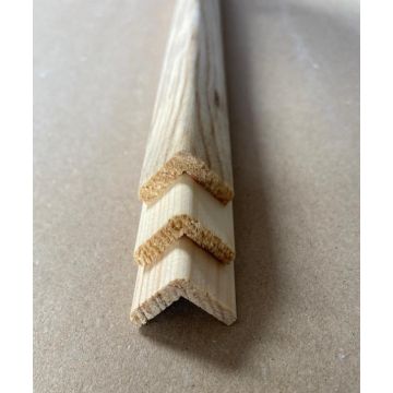 LWK: Grenen Hoeklat 18x18x2700 mm